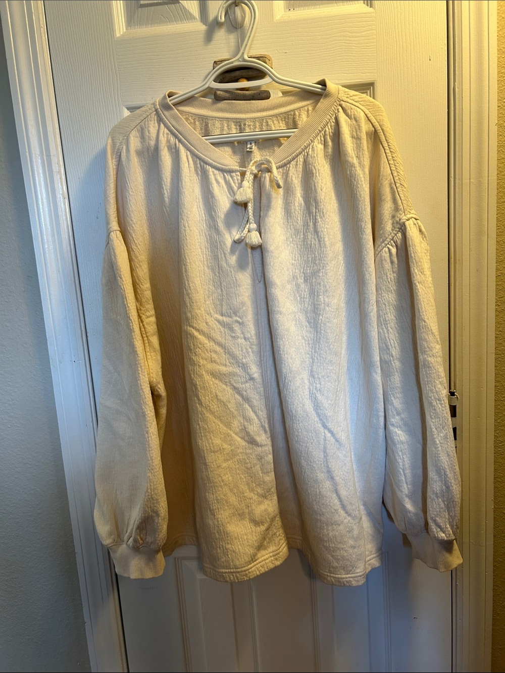 aerie Cream Drawstring Pullover Sweatshirt. Excellent condition. So soft!